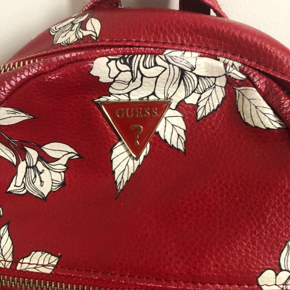Guess White Floral Red Bag Spring Backpack Faux Leather - Picture 2 of 4